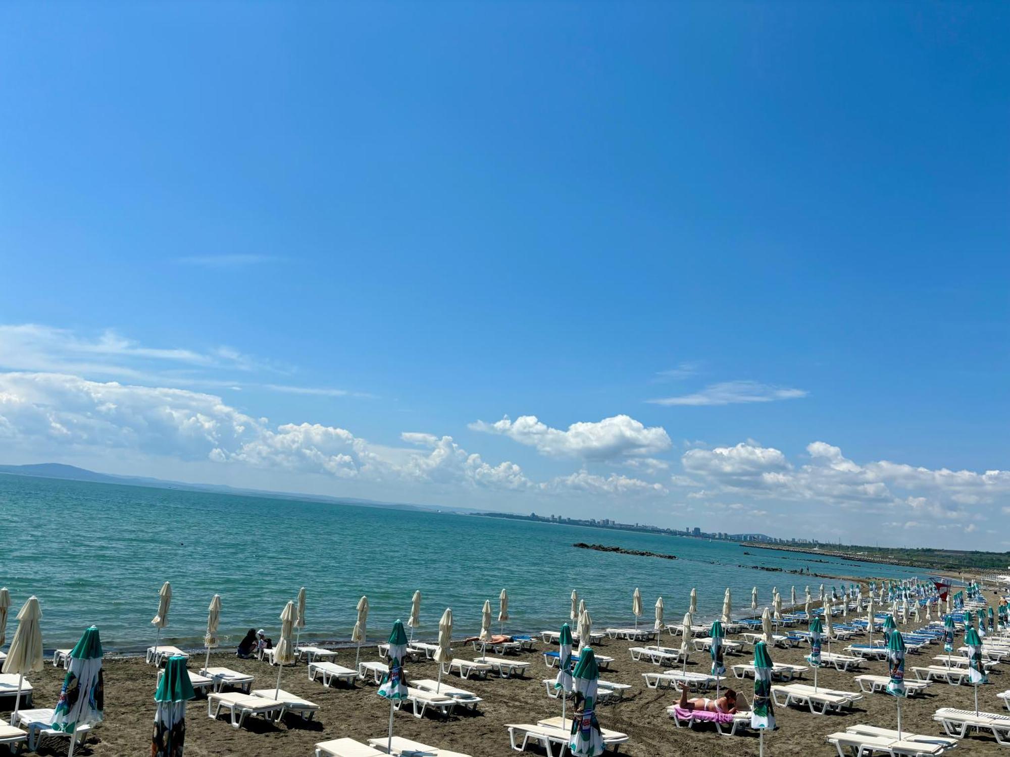 Triumph Apartment Burgas Exterior foto